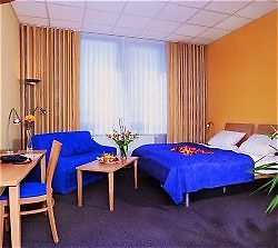Dlrg Tagungshotel Delphin Бад-Нендорф Экстерьер фото